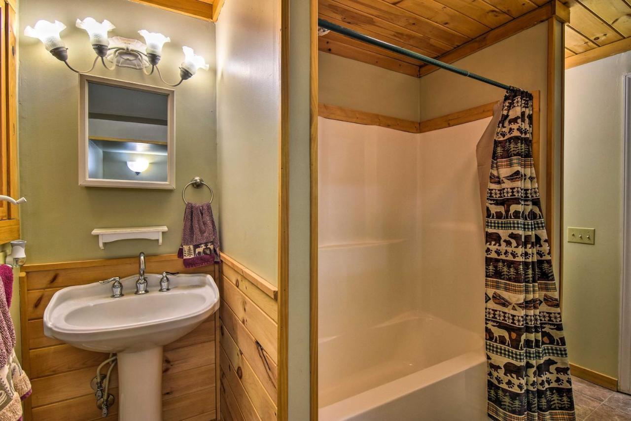 Robbinsville Cabin With Deck 3 Mi To Fontana Lake! Ngoại thất bức ảnh